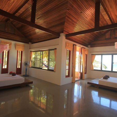 Mountain Reef Beach Resort Koh Tao Rum bild